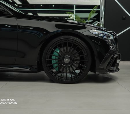 Black Mercedes Benz S580 2022