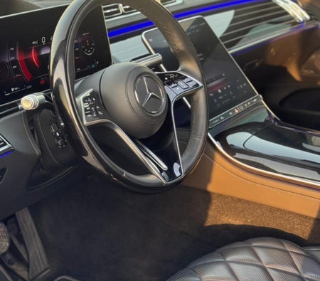 Mercedes Benz S580 2023, photo 3 of 4