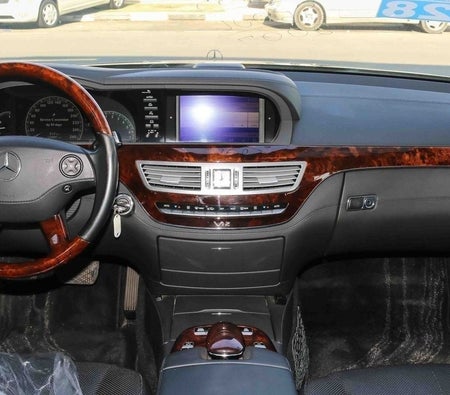 Black Mercedes Benz S600 2007