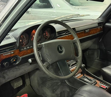 Mercedes Benz SEL 500 1978, photo 3 of 4