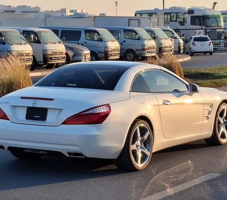 Bianca Mercedes Benz SL 550 2013