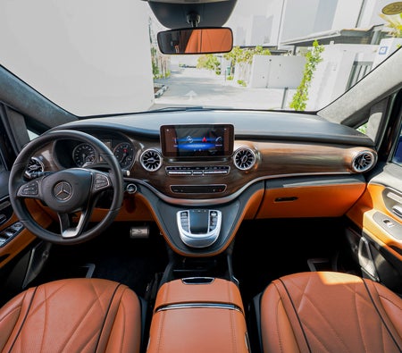 Mercedes Benz V Class 2023