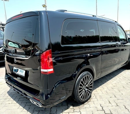 Black Mercedes Benz V250 2019