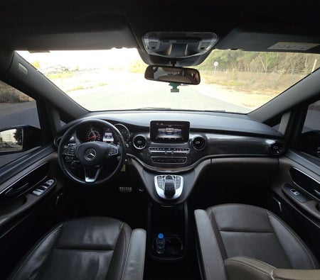 Mercedes Benz V250 2020, photo 3 of 4