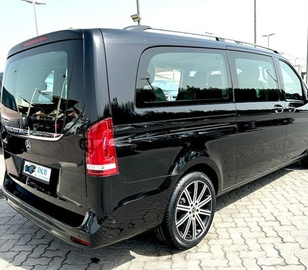 Black Mercedes Benz V250 2022