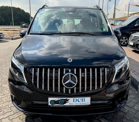 Mercedes Benz V250 2023, photo 2 of 4