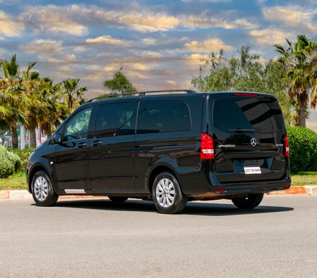 Black Mercedes Benz Vito 2024