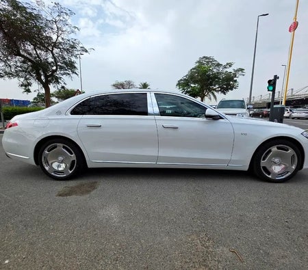 Mercedes Maybach S680 2024, photo 4 of 4