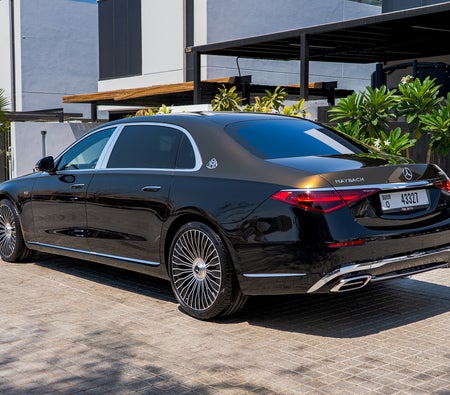 Mercedes Benz Maybach S680 2023