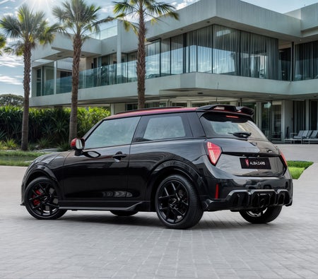 Siyah Mini Cooper JCW 2026