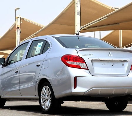 Gümüş Mitsubishi Attrage GLX Top Line 2023 Gümüş Mitsubishi Attrage GLX Top Line 2023