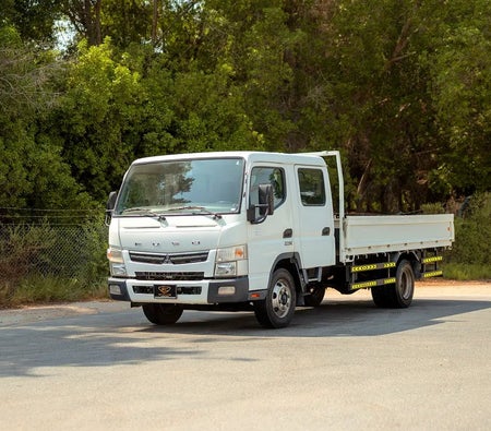 White Mitsubishi Canter 2022 White Mitsubishi Canter 2022