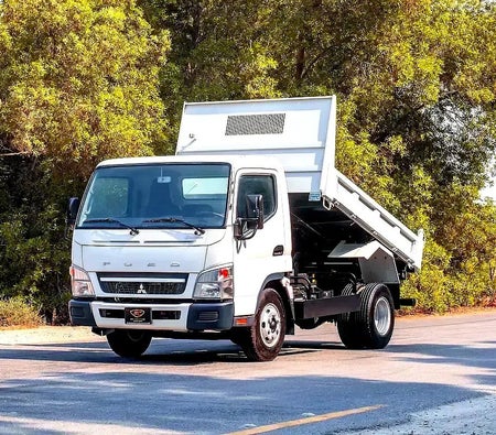 Mitsubishi Canter  2024, photo 1 of 4