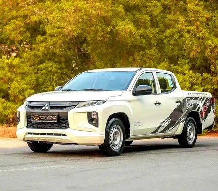 Mitsubishi L200 Double Cab GLX 2021, photo 1 of 4