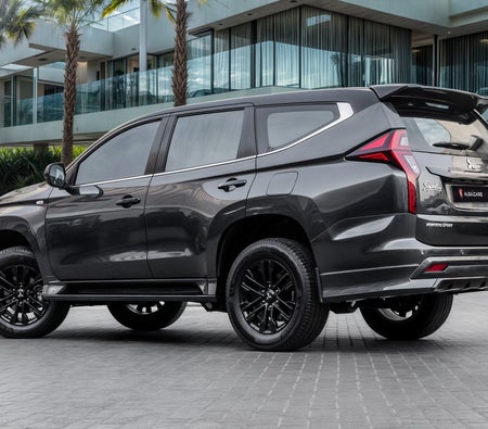 gris Mitsubishi Montero Sport Sport Signature Edition 2022 gris Mitsubishi Montero Sport Sport Signature Edition 2022