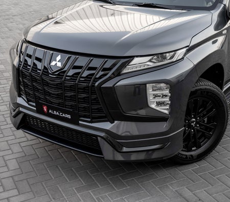gris Mitsubishi Montero Sport Sport Signature Edition 2022 gris Mitsubishi Montero Sport Sport Signature Edition 2022
