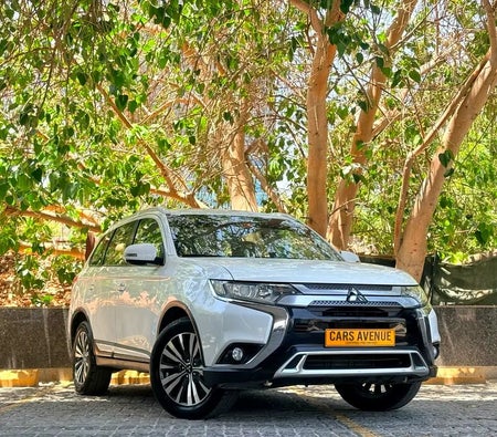 ميتسوبيشي Outlander GLS 2023, photo 2 of 4