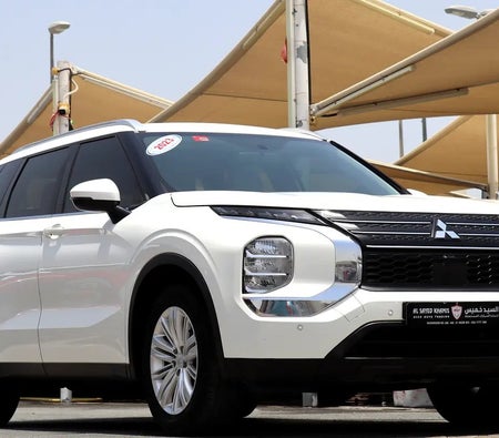 Mitsubishi Outlander GLS 2023, photo 2 of 4