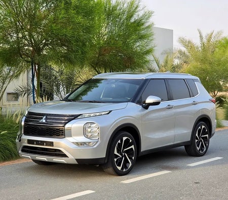 Mitsubishi Outlander 2025, photo 1 of 4