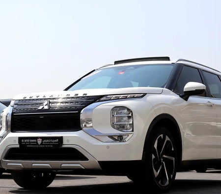 Bianca Mitsubishi Outlander 2023