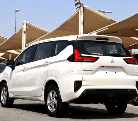 White Mitsubishi Xpander 2024
