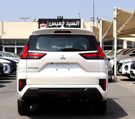 White Mitsubishi Xpander 2024
