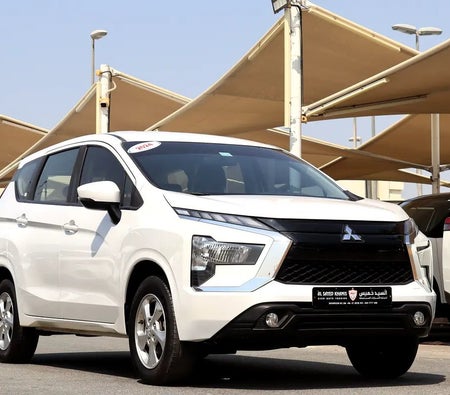 White Mitsubishi Xpander 2024