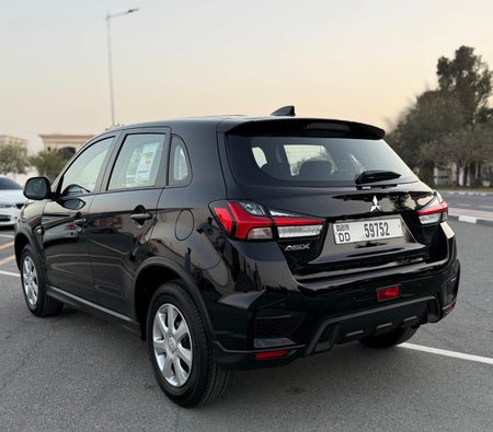 Black Mitsubishi ASX 2025