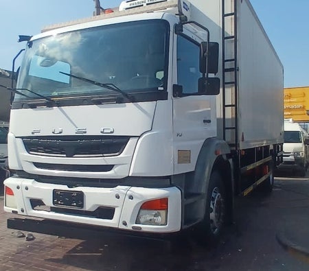 White Mitsubishi Canter 2017