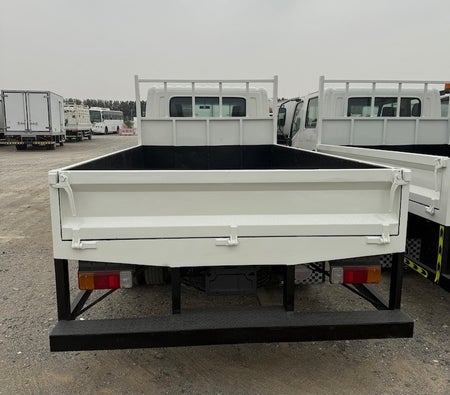 White Mitsubishi Canter 2020