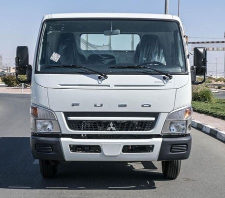 Mitsubishi Canter 2026, photo 2 of 4