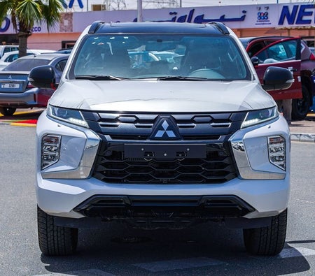White Mitsubishi Montero Sport 2025