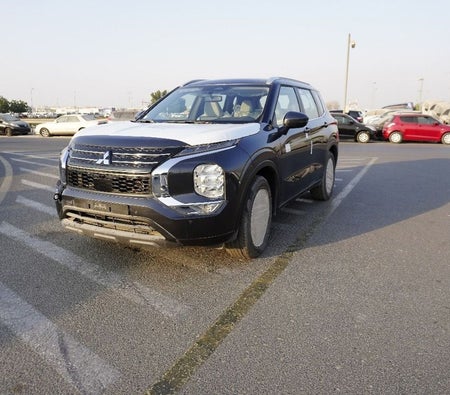 ميتسوبيشي آوتلاندر 2025, photo 3 of 4