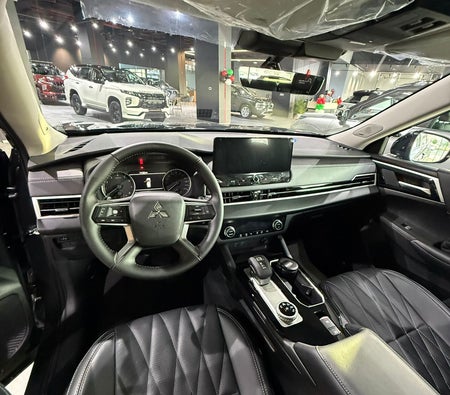 Gray Mitsubishi Outlander 2026 Gray Mitsubishi Outlander 2026