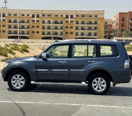 Mitsubishi Pajero GLS Top 5 Door 2010, photo 4 of 4