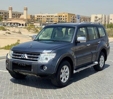 Mitsubishi Pajero GLS Top 5 Door 2010, photo 3 of 4