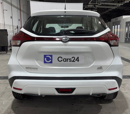 Bianca Nissan Kicks S 2022