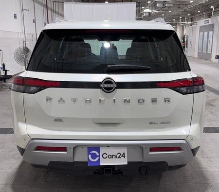 White Nissan Pathfinder SL 2024