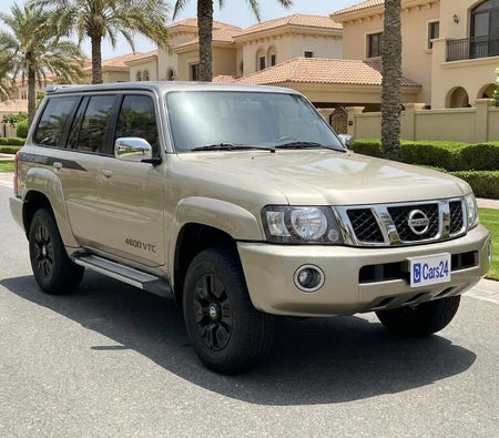 Gold Nissan Patrol Super Safari 2020 Gold Nissan Patrol Super Safari 2020