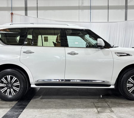 Nissan Patrol SE Titanium 2024, photo 3 of 4