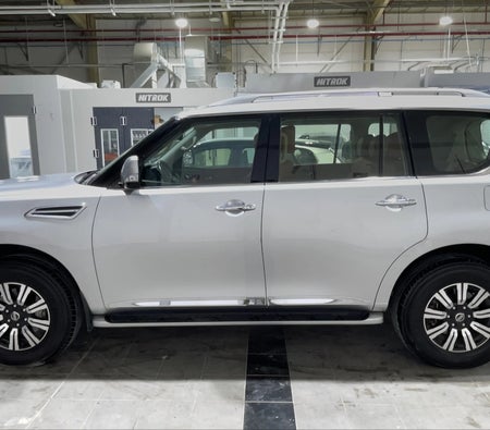 Silber Nissan Patrol SE Titanium 2021