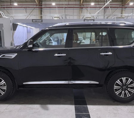 أسود نيسان Patrol SE Titanium 2024