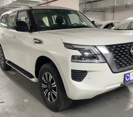 Weiß Nissan Patrol XE 2024 Weiß Nissan Patrol XE 2024