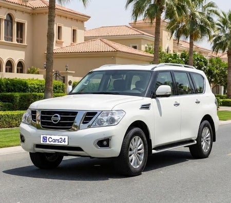 Weiß Nissan Patrol XE 2019 Weiß Nissan Patrol XE 2019