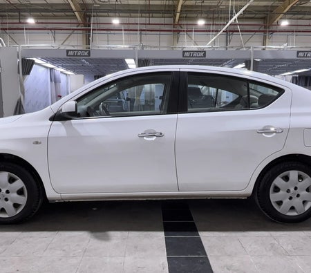 Weiß Nissan Sunny SV 2024