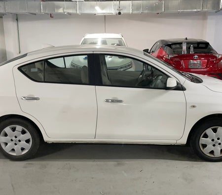 Weiß Nissan Sunny SV 2024