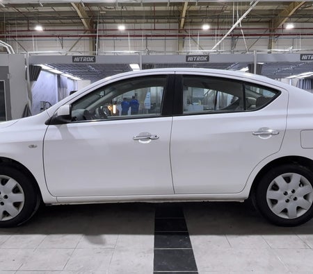 Weiß Nissan Sunny SV 2024