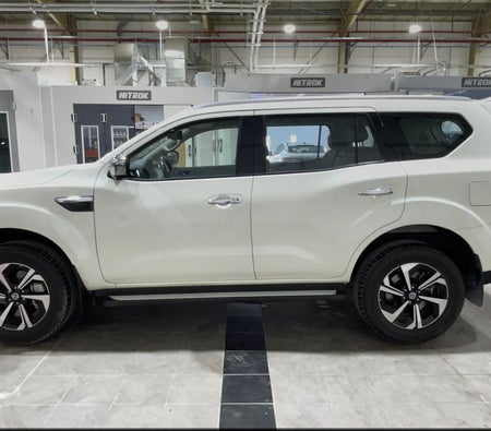 White Nissan Xterra Platinum 2024