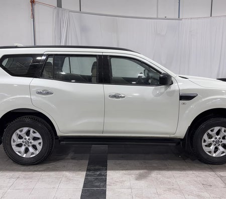 White Nissan Xterra SE 2024