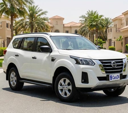 أبيض نيسان Xterra SE 2024 أبيض نيسان Xterra SE 2024